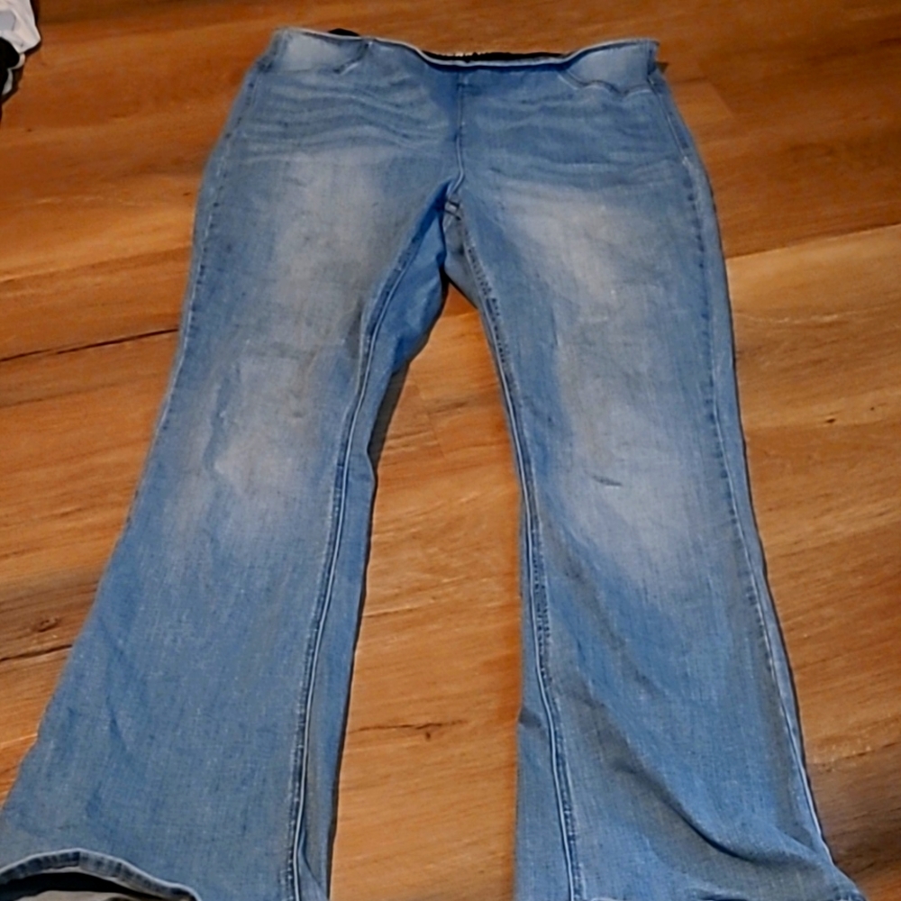Maternity jeans